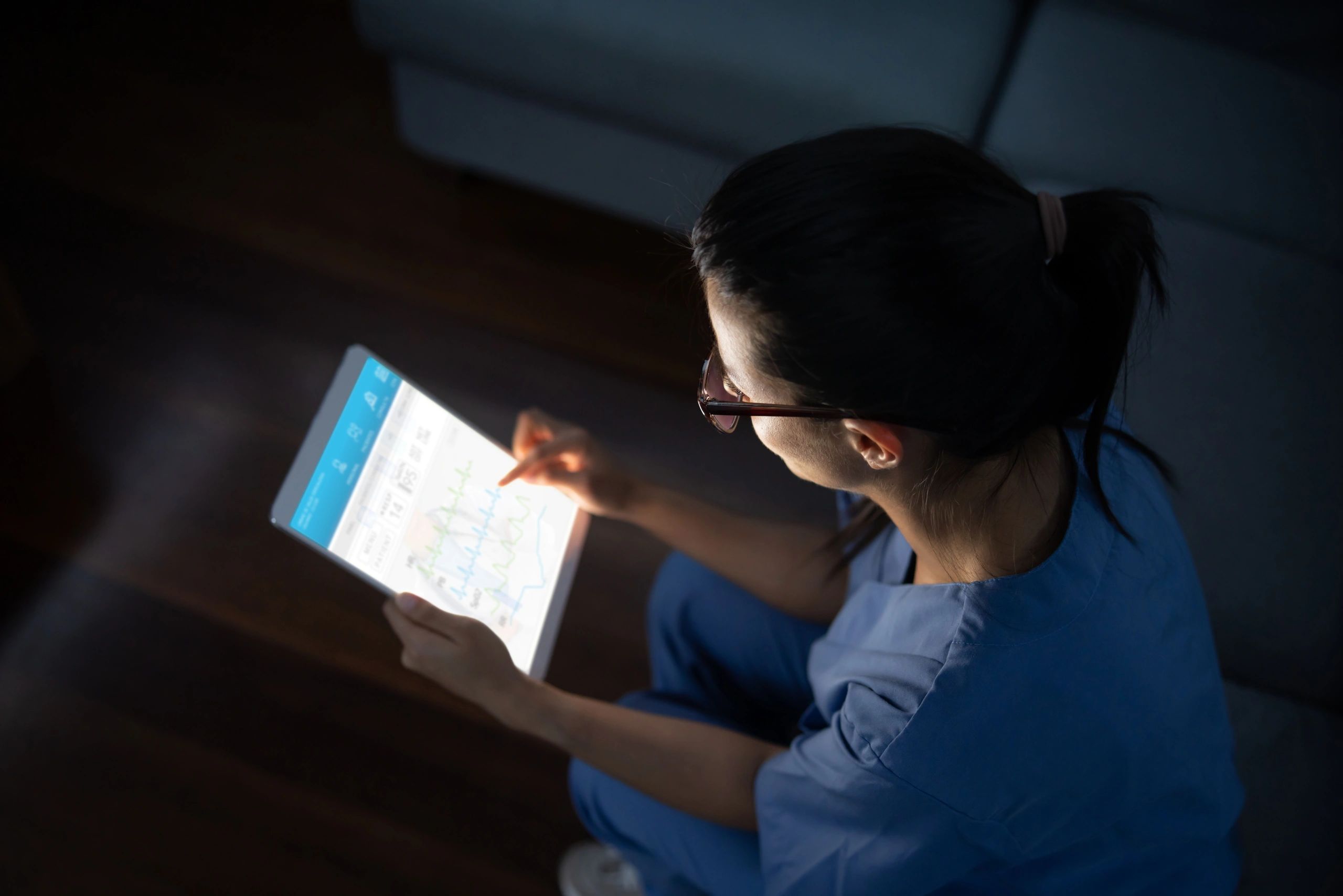 Online AI training course for NHS staff, digital, healthcare, artificial intelligence, modern, professional