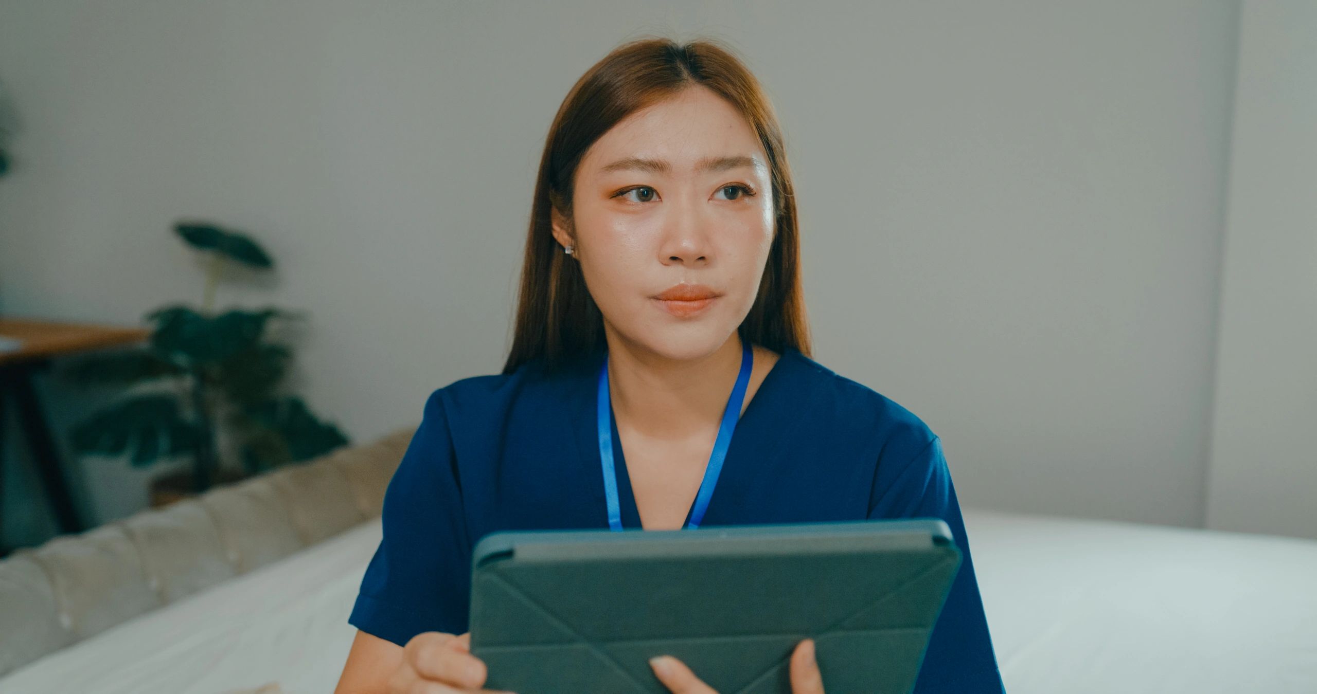 Online AI training course for NHS staff, digital, healthcare, artificial intelligence, modern, professional